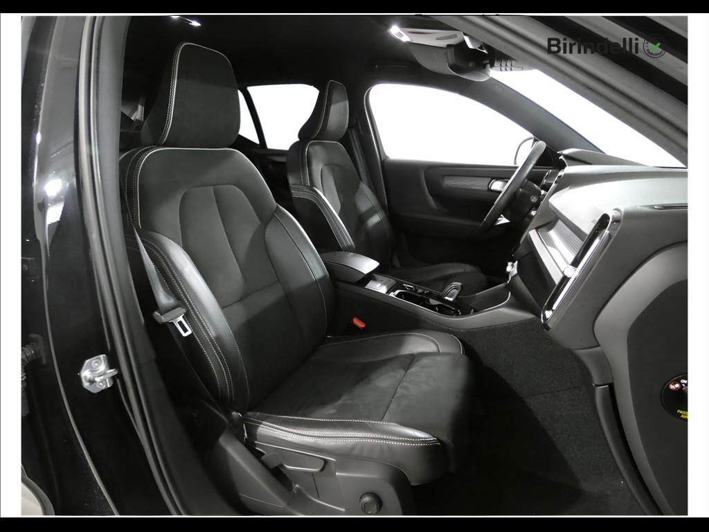 VOLVO XC40 (2017-->) - XC40 T4 Geartronic R-design