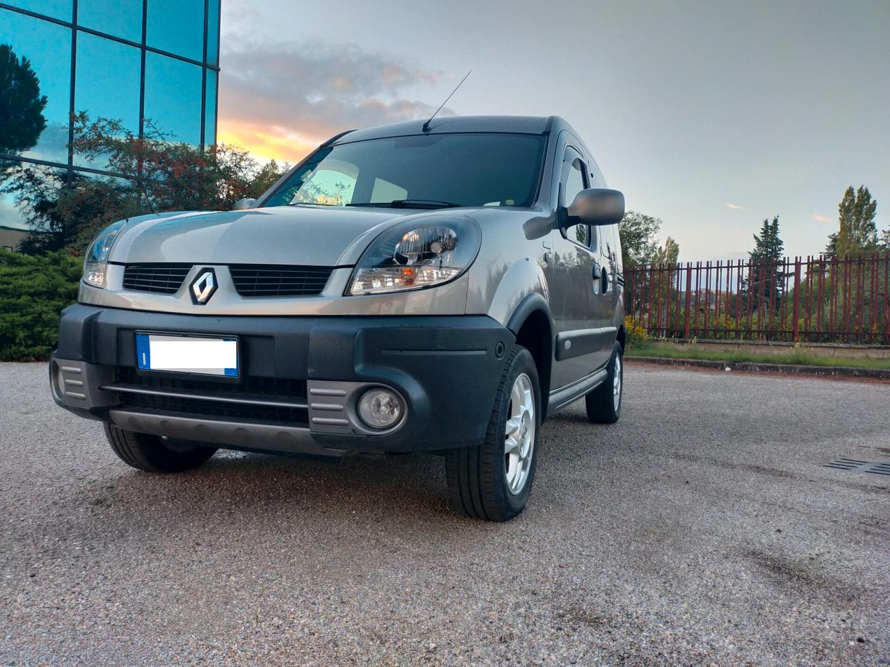 Renault kangoo 1.9 dci 4x4 adatta per neopatentati