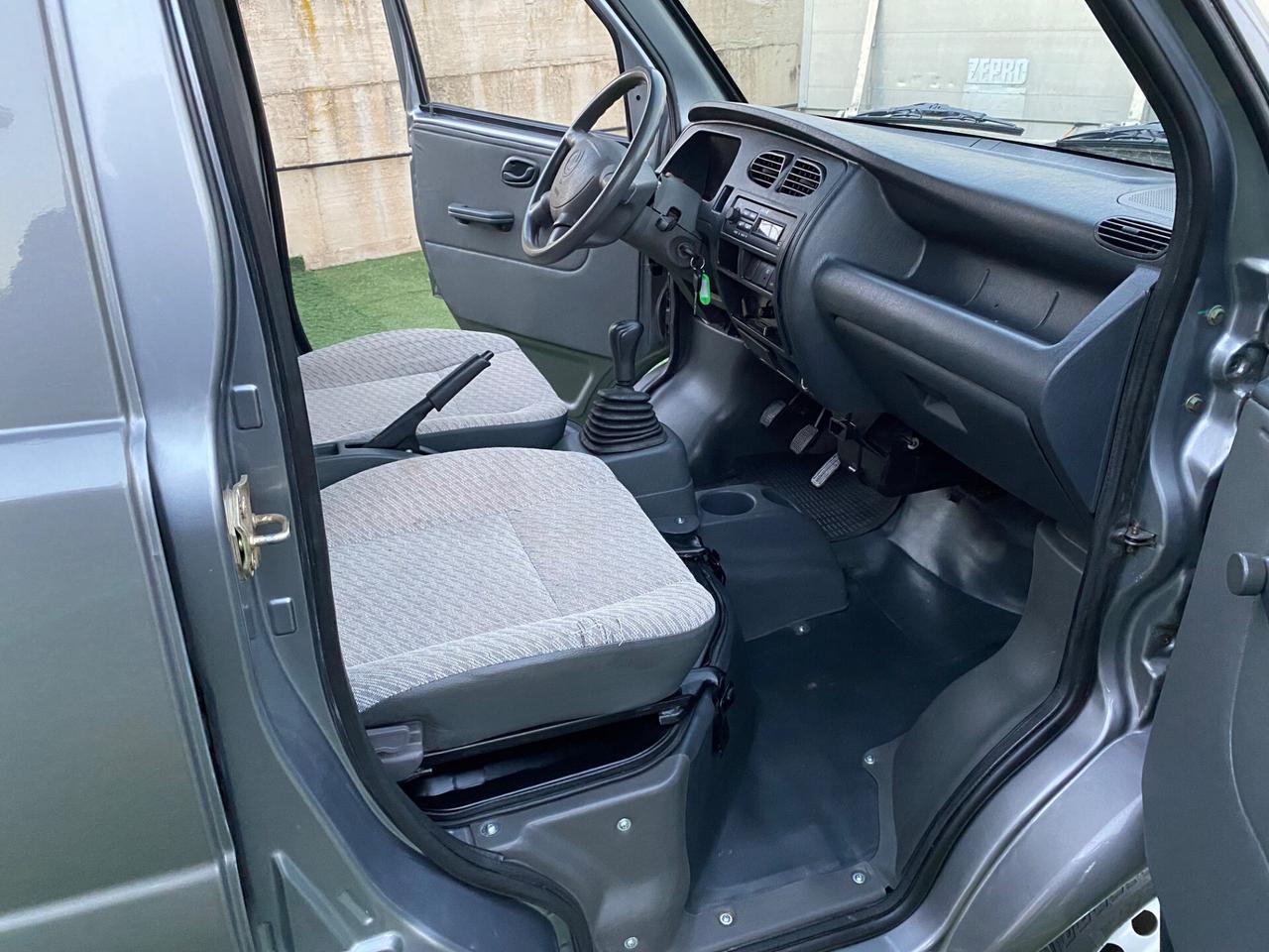 Giotti Victoria Altro Mini Truck K02 Doppia Cabina