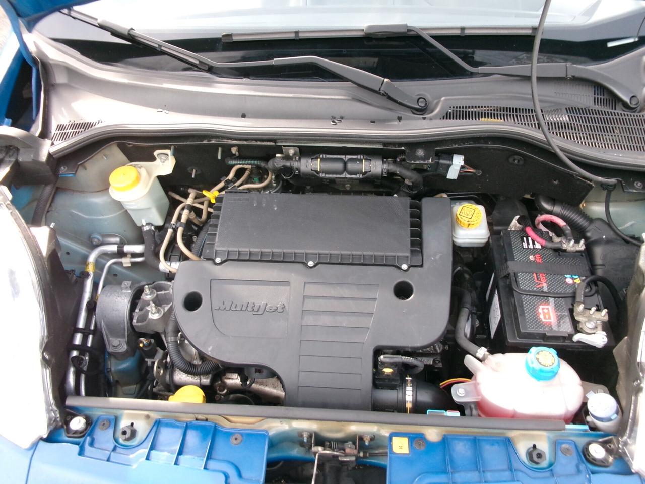 Fiat Qubo 1.3 MJT 75 CV Trekking