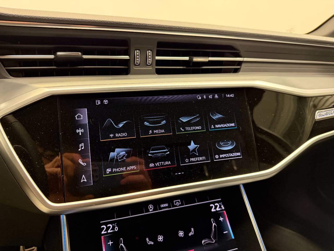 AUDI A6 AVANT 40 TDI MHEV S-TRONIC S-LINE EDITION