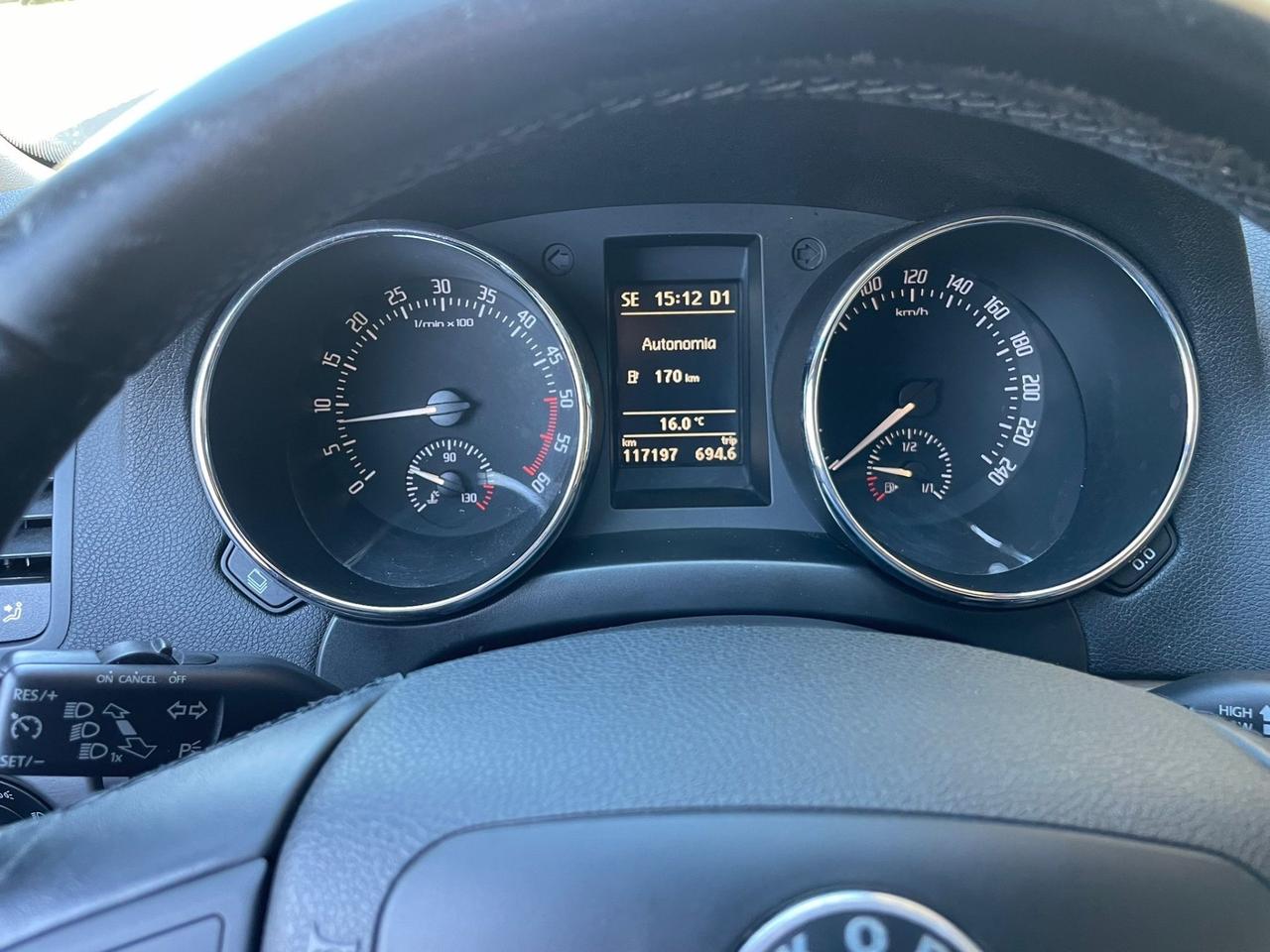 Skoda Yeti 2.0 TDI CR 140CV DSG 4x4 Adventure