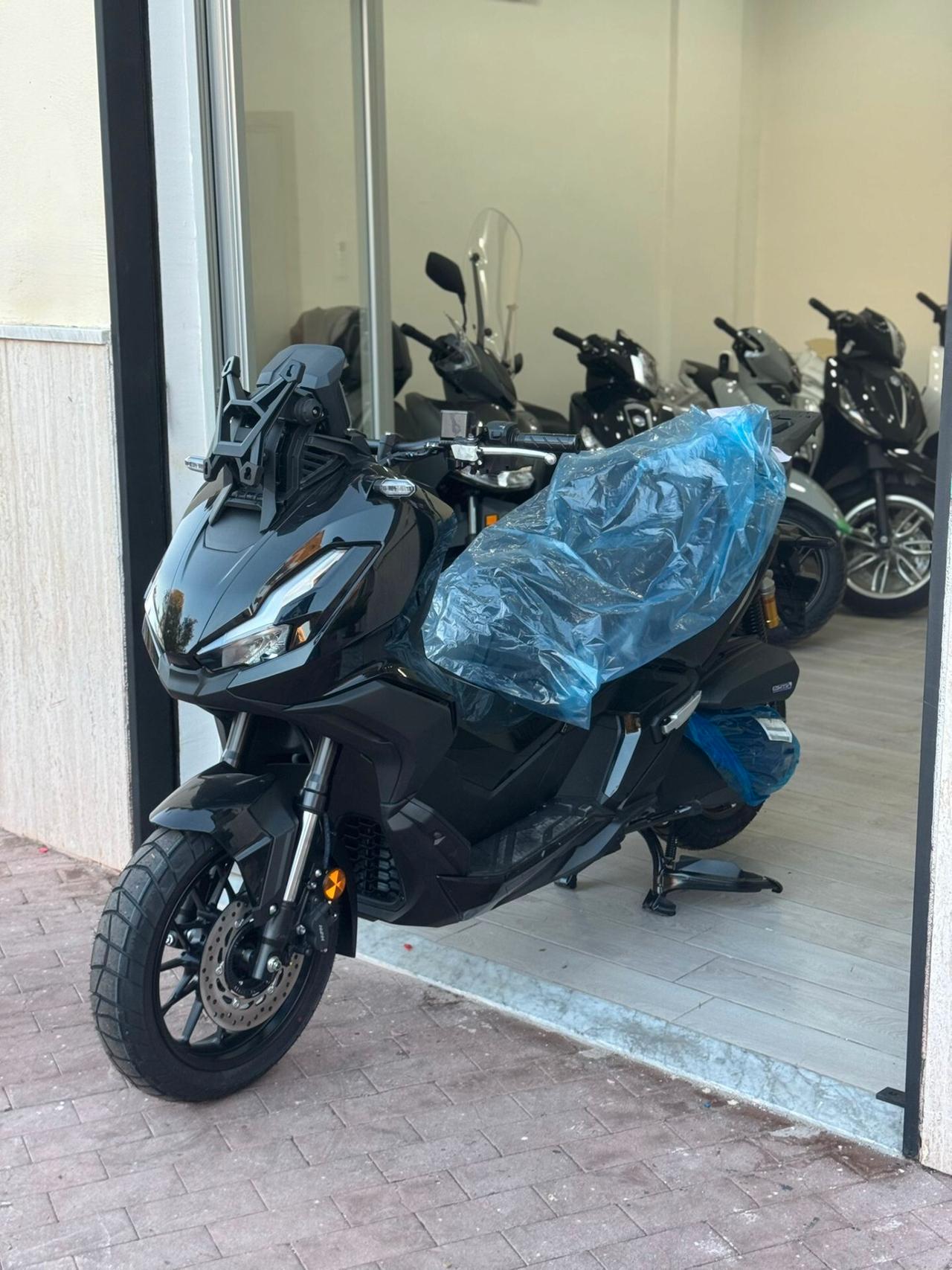 Honda ADV 350