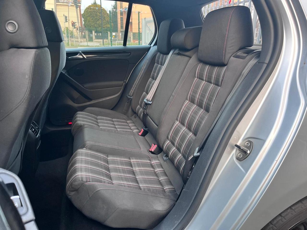 Volkswagen Golf GTI 2.0 TSI DSG 5p. - 2009