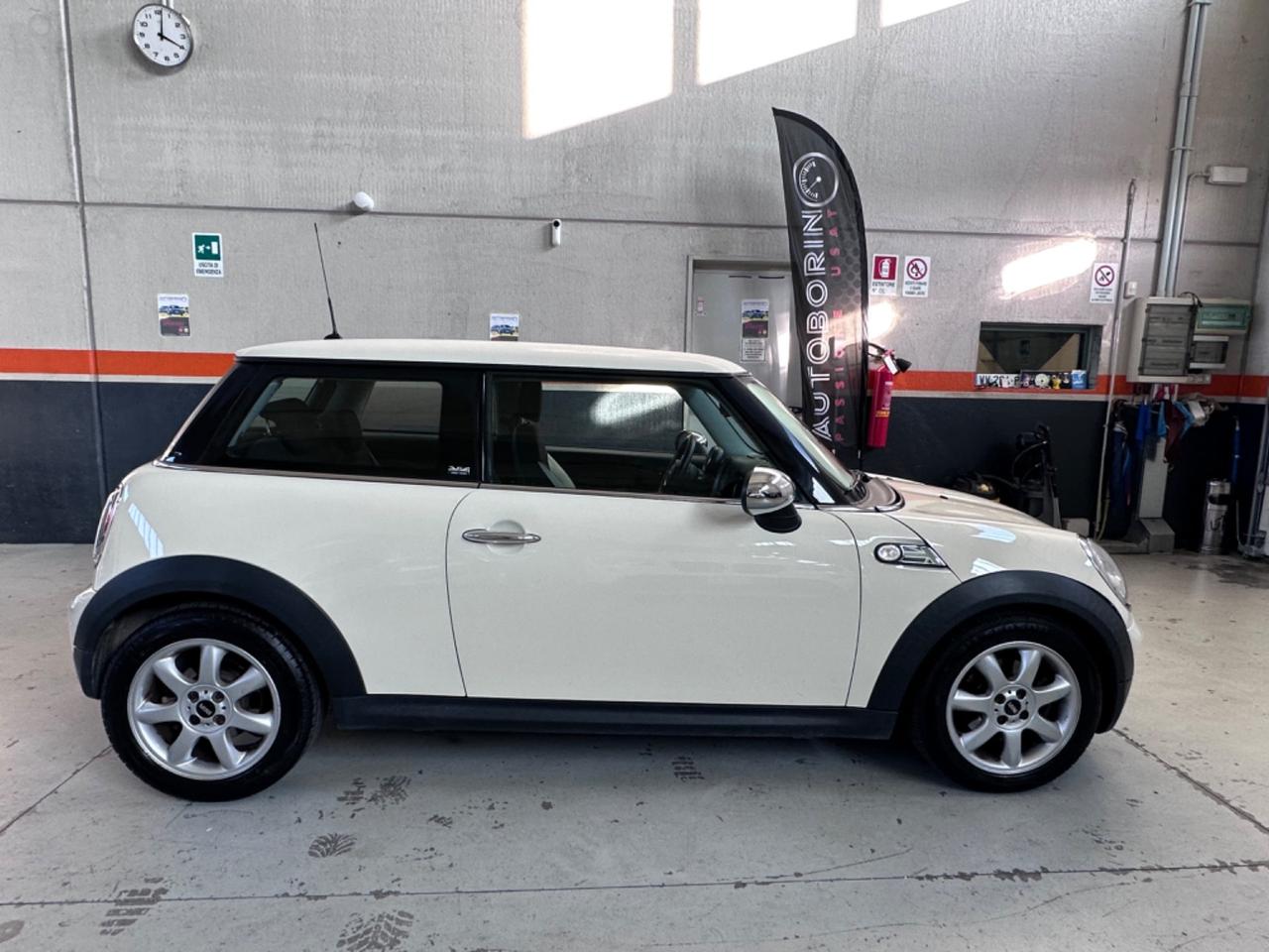 Mini 1.6 16V Cooper