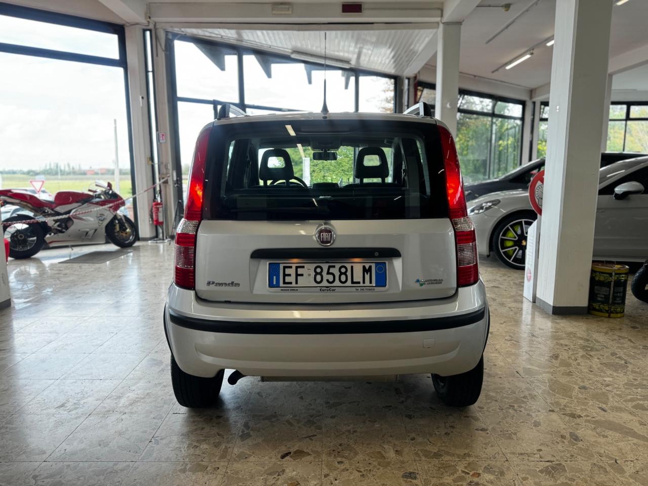 Fiat Panda 1.2 Climbing Metano 01/2011 Neopatentati