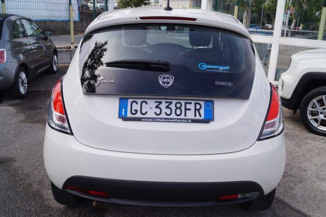 LANCIA Ypsilon 1.0 FireFly 5 porte S&S Hybrid Ecochic Silver