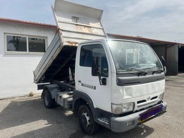 Nissan cabstar E 120 ribalt.-3.0-(leggi bene )-2002