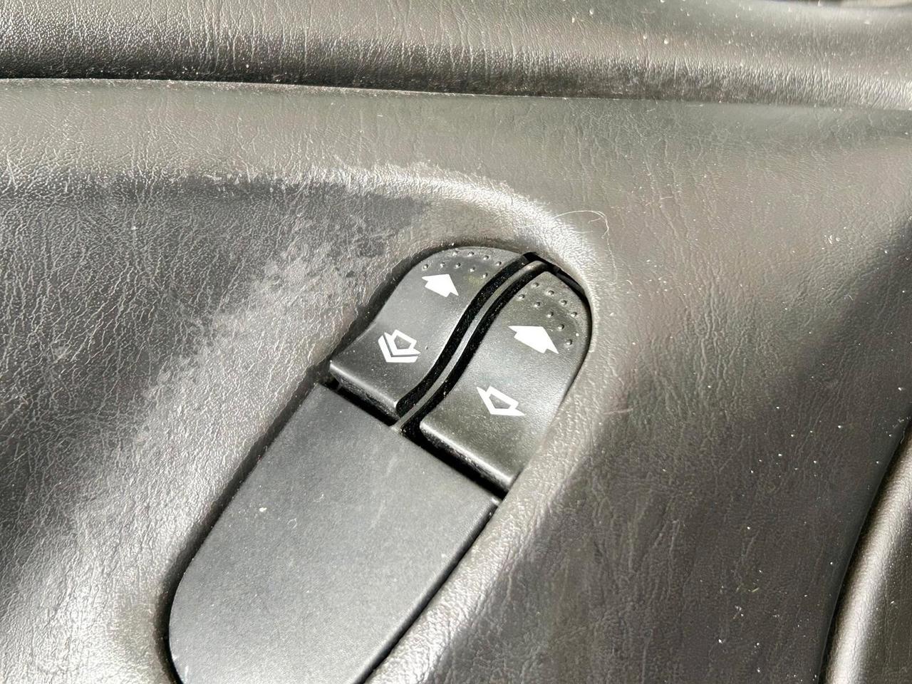 Ford Focus *CLIMATIZZATORE* GPL* VETRI NERI NUOVI* ONESTISSIMA * + CHE ECONOMICA!