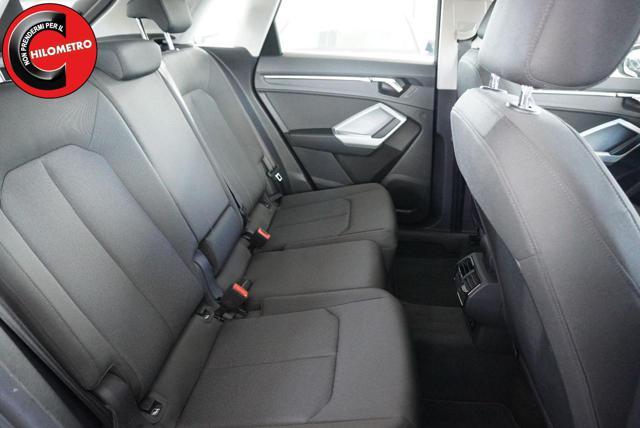 AUDI Q3 35 TDI quattro S tronic S line edition