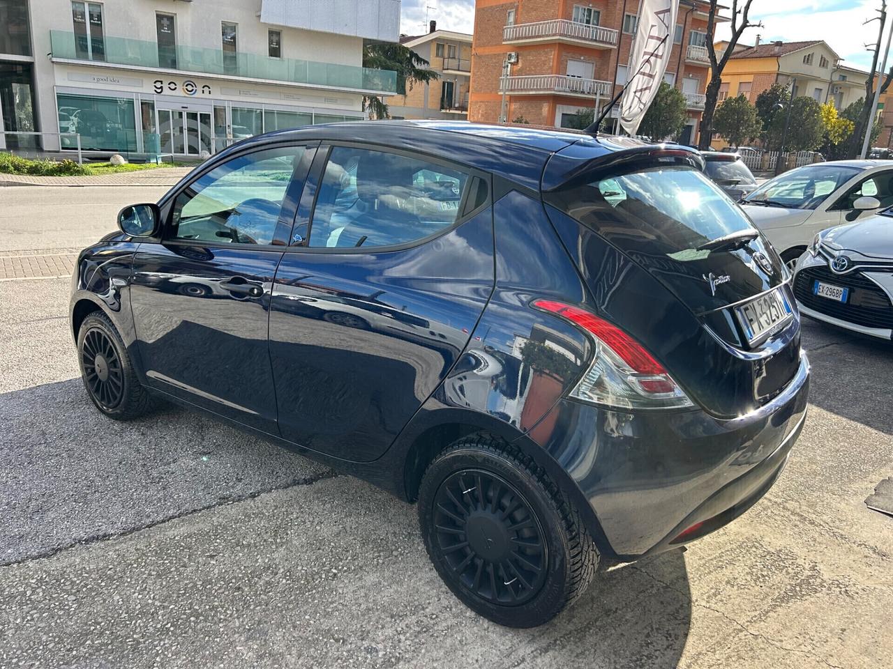 Lancia Ypsilon 1.2 GPL DI SERIE ( Motore FIRE)