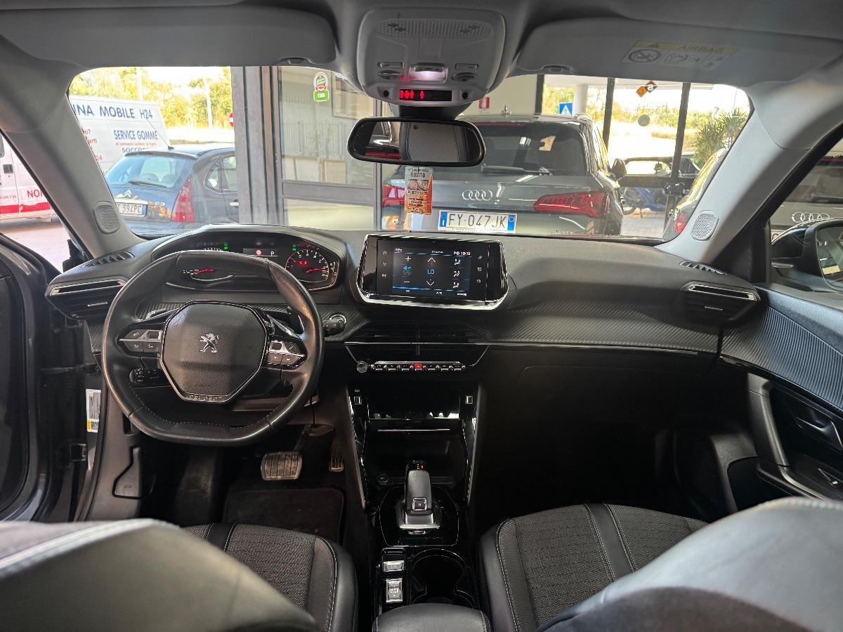 PEUGEOT 2008 BlueHDi 130 S&S EAT8 Allure UNICO PROP/ CARPLAY