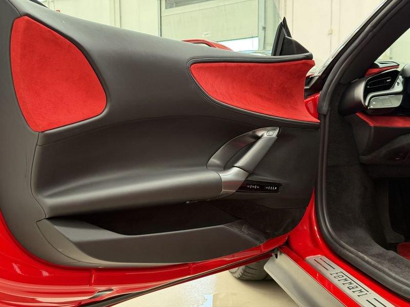 Ferrari SF90 SF90 Spider