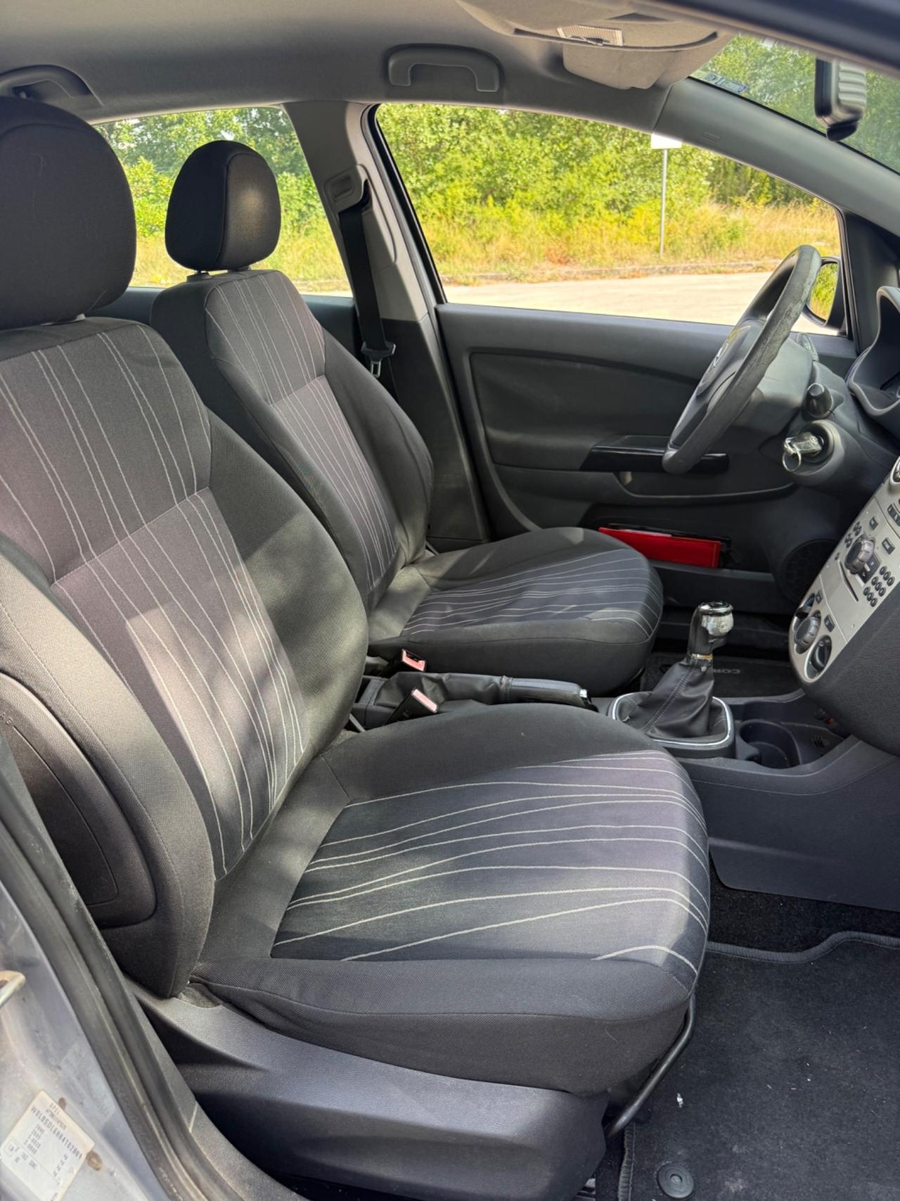Opel Corsa Diesel 1.3 CDTi Neopatentati 86 milaKM