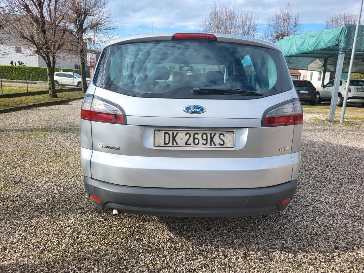 Ford S-Max 2.0 TDCi 140CV Titanium