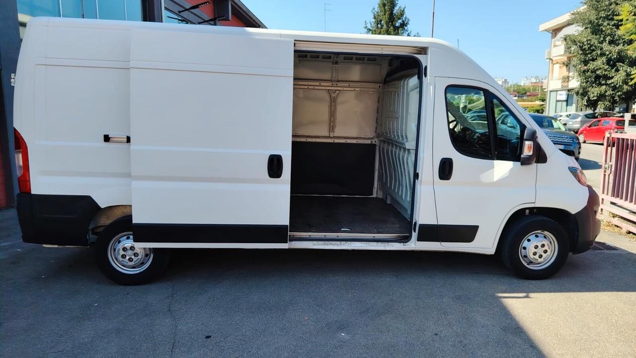 Peugeot Boxer 335 2.2 BlueHDi 165 S&S PLM-TM Furgone