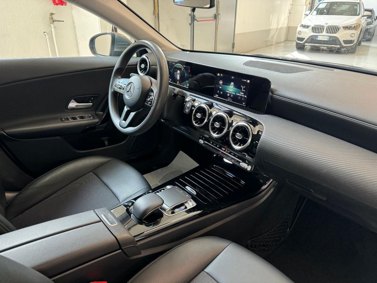 MERCEDES-BENZ CLA 180 d Automatic Shooting Brake Business Extra