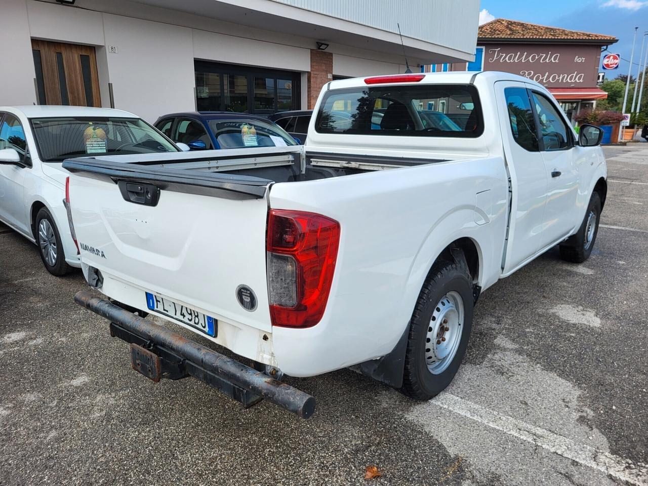 Nissan Navara 2.3 dCi 4WD King Cab Visia