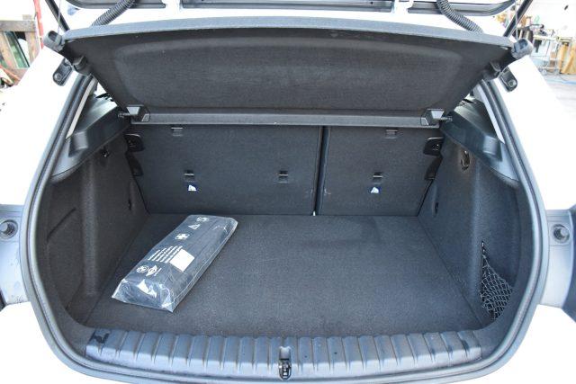 BMW 116 d 5p. Business Advantage *NAVIGATORE, PELLE, LED*