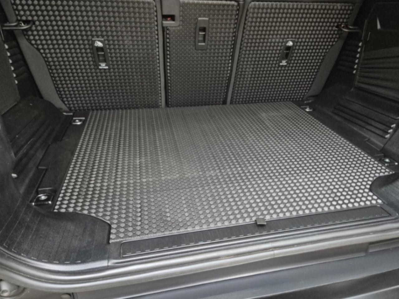 Land Rover Defender 110 3.0D I6 200 CV AWD Auto SE Perfetta