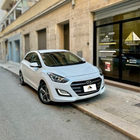 Hyundai i30 1.6 CRDi **PERFETTA**