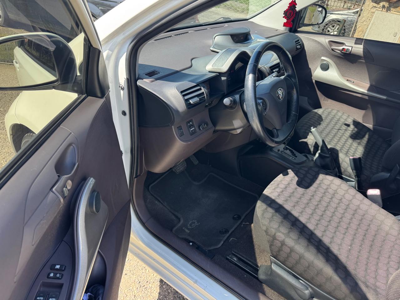 Toyota iQ 1.0 Multidrive Versione Lancio