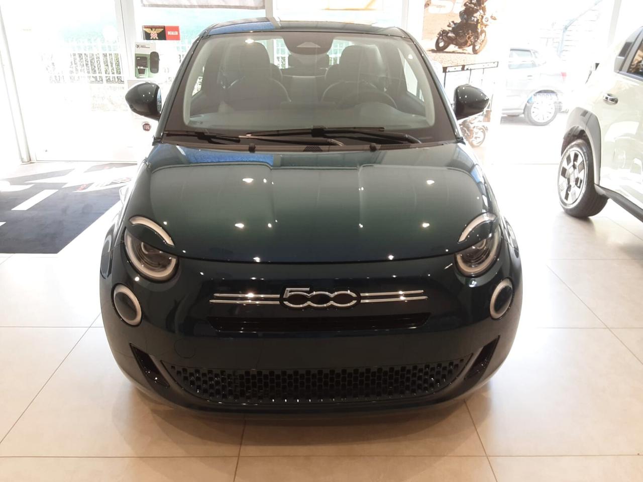 Fiat 500 Berlina Hybrid Torino