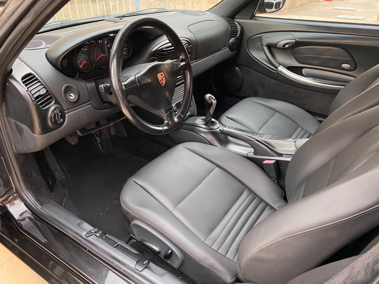 Porsche Boxster 2.5i 24V cat