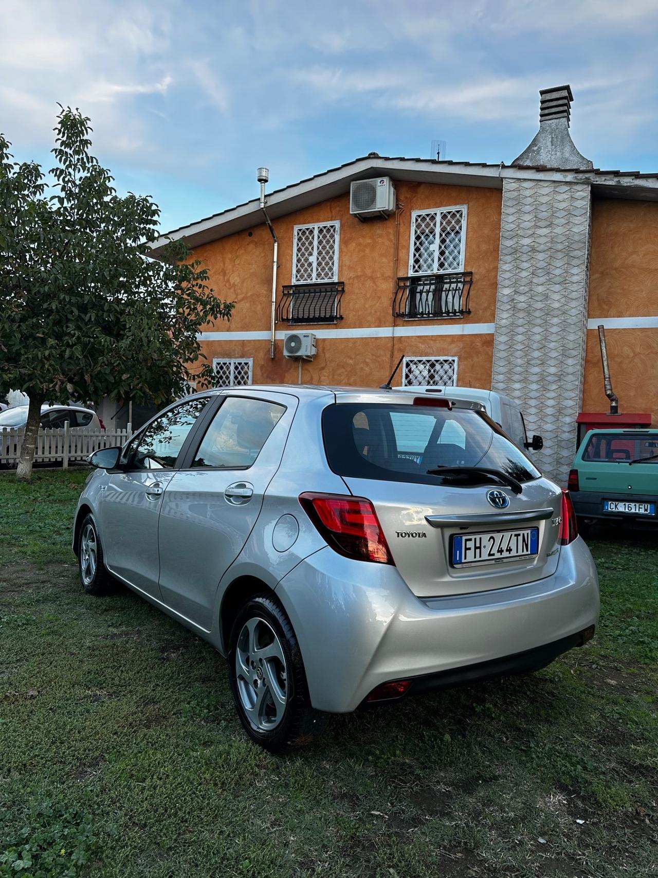 Toyota Yaris 1.5 Hybrid 5 porte Active