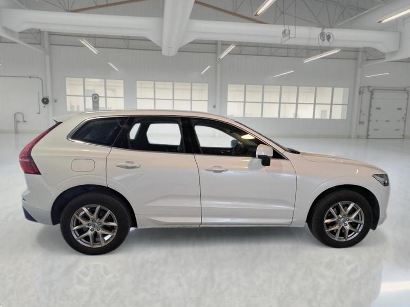 VOLVO XC60 B4 D AWD automatico Momentum Pro
