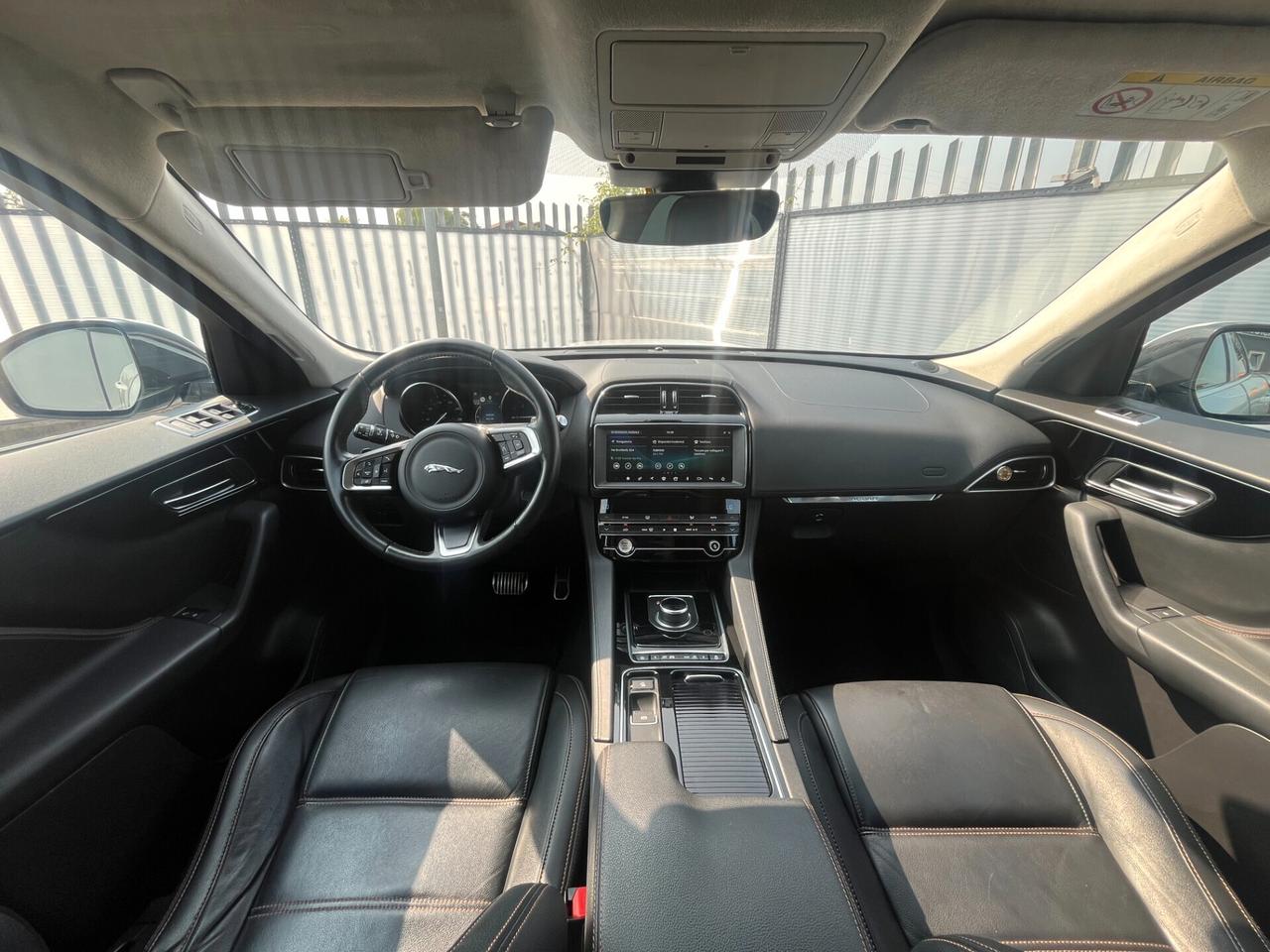 Jaguar F-Pace 2.0 D 180 CV AWD aut. Prestige