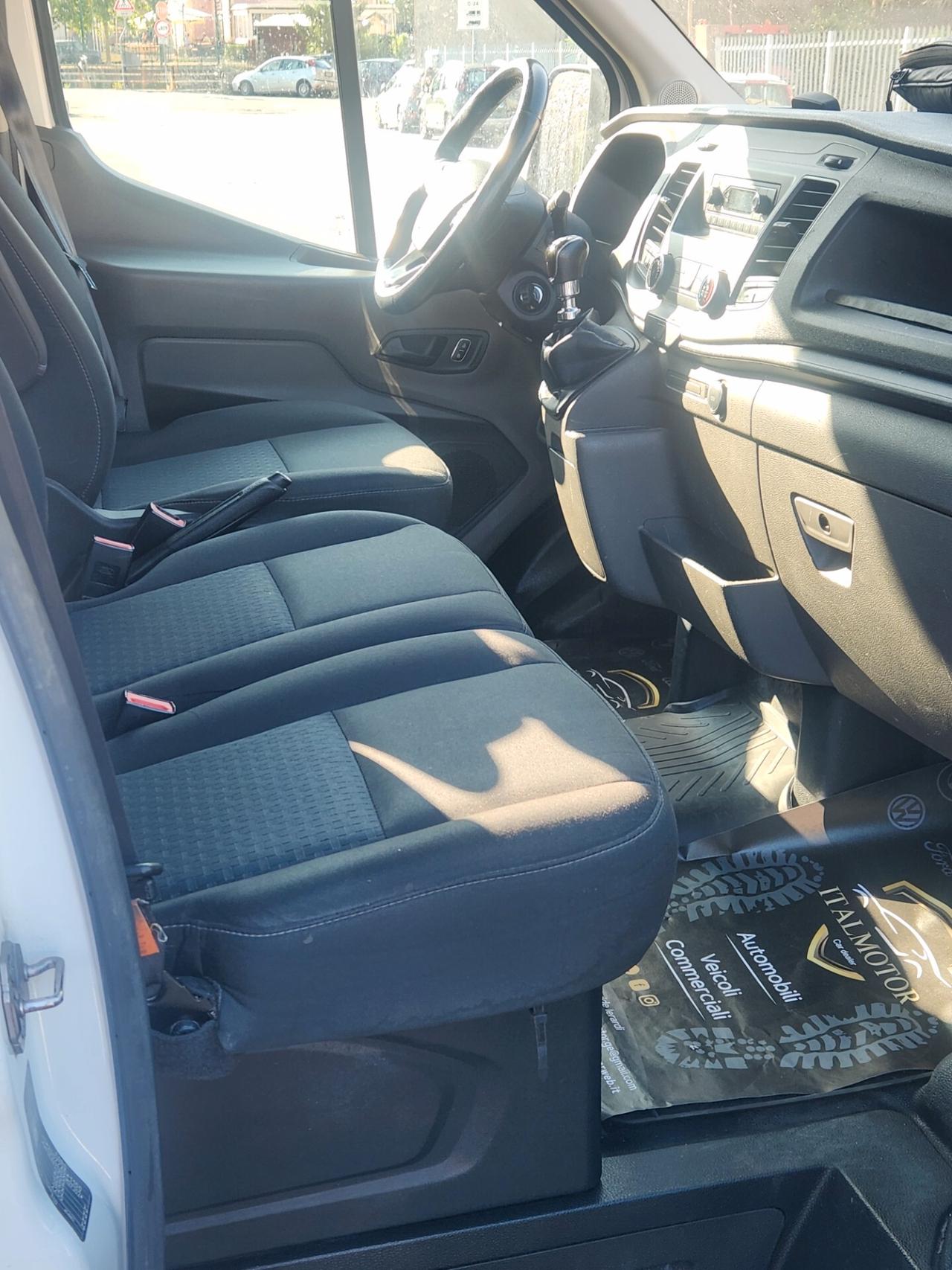 Ford Transit Doppia Cabina 7 posti