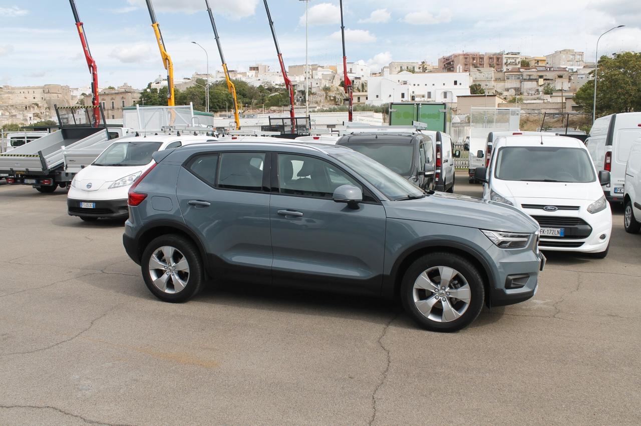Volvo XC40 D3 Geartronic Momentum Pro