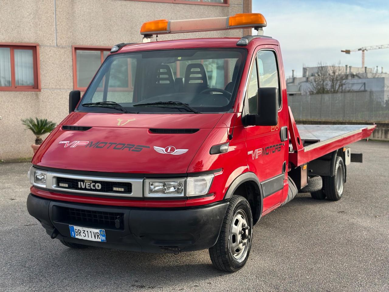 IVECO DAILY CARRO ATTREZZI 2.8 DIESEL 125CV PATENTE B 35Q SCARRABILE