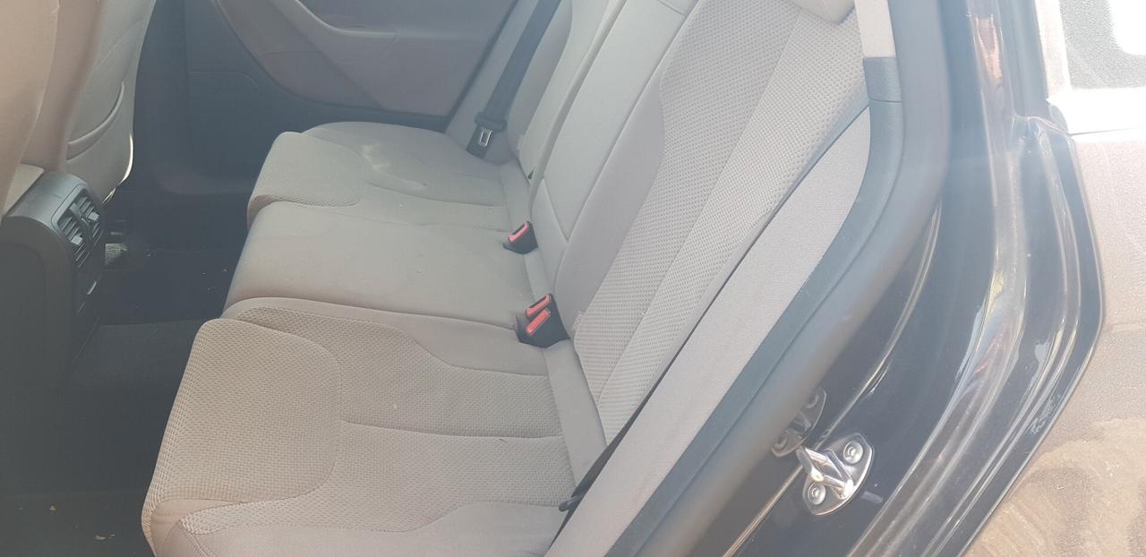 Volkswagen Passat 2.0 TDI DPF DSG Comfortline
