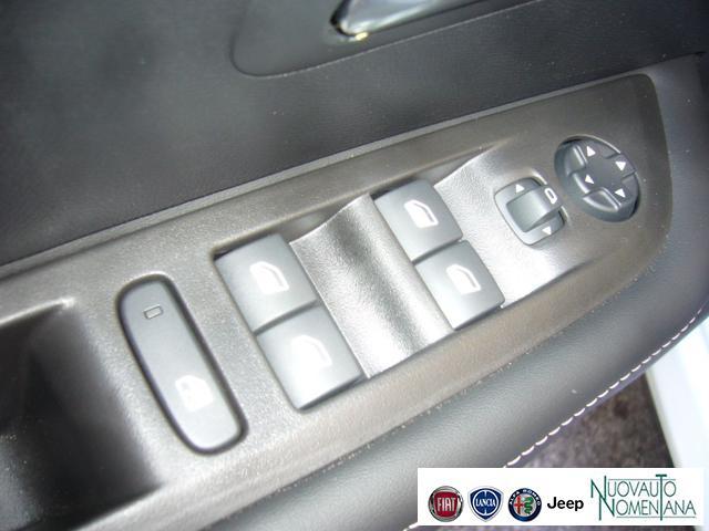 PEUGEOT 208 PureTech Style 75CV Nuovo Modello 5Porte Km0
