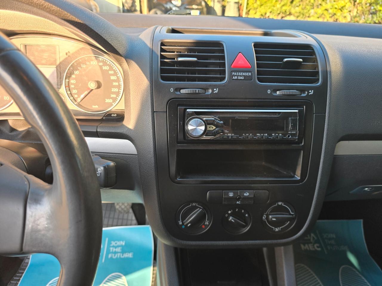 Volkswagen Golf 1.6 3p. GPL /OK NEOPATENTATI