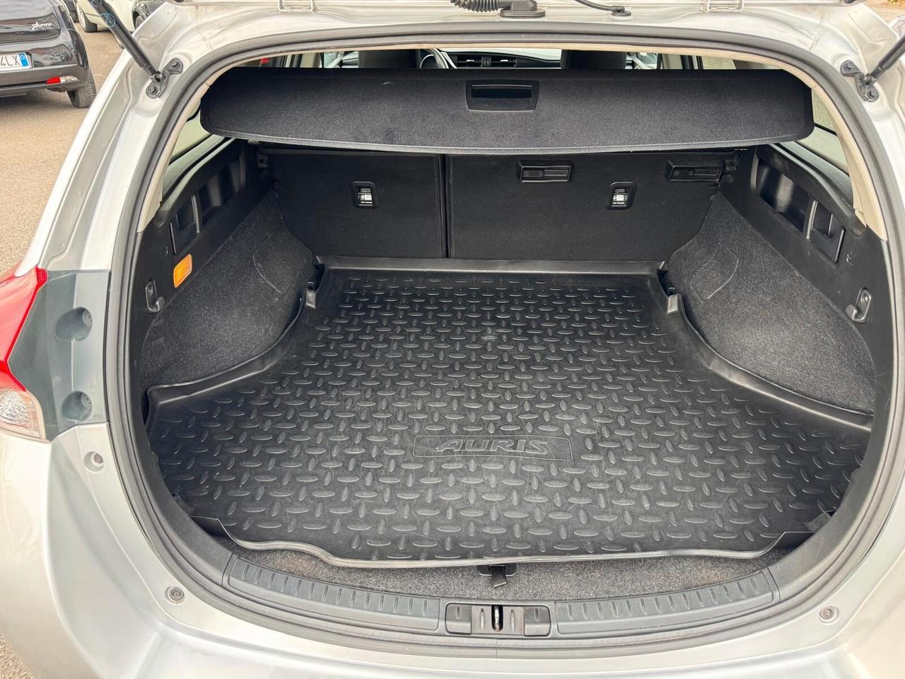 Toyota Auris TOURING SPORTS 1.6 D-4D BUSINESS 2017