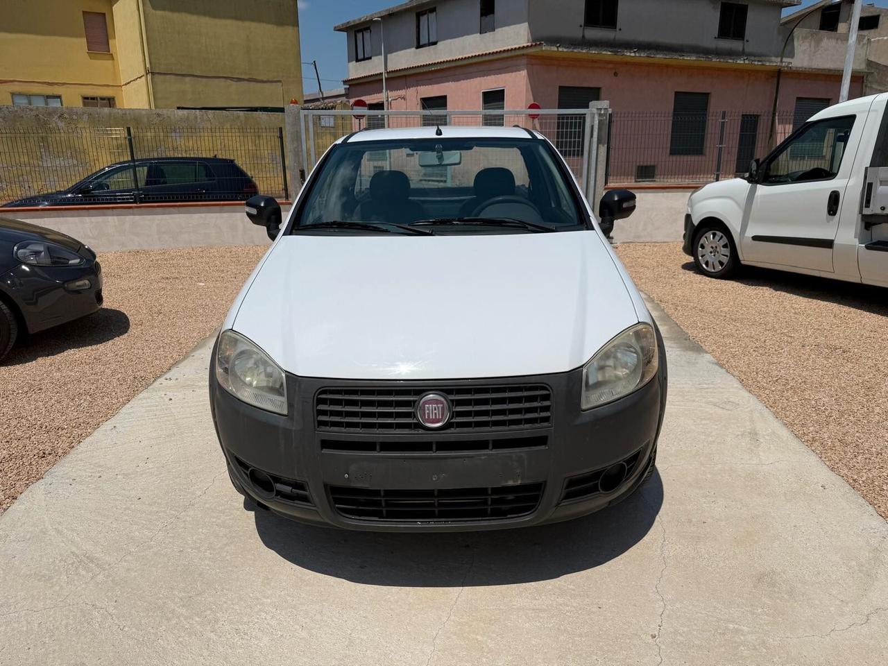 Fiat Strada 1.3 MJT 95CV Pick-up Working