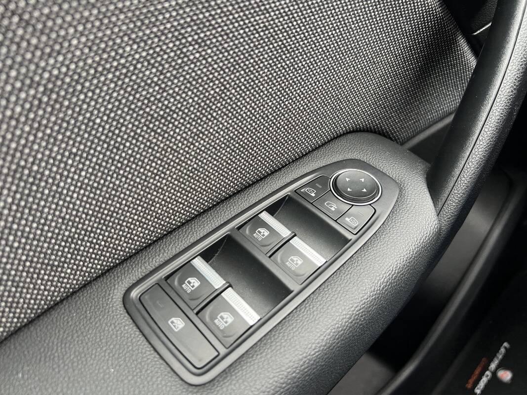 Renault Captur 1.0 eco-g Techno 100cv con CarPlay