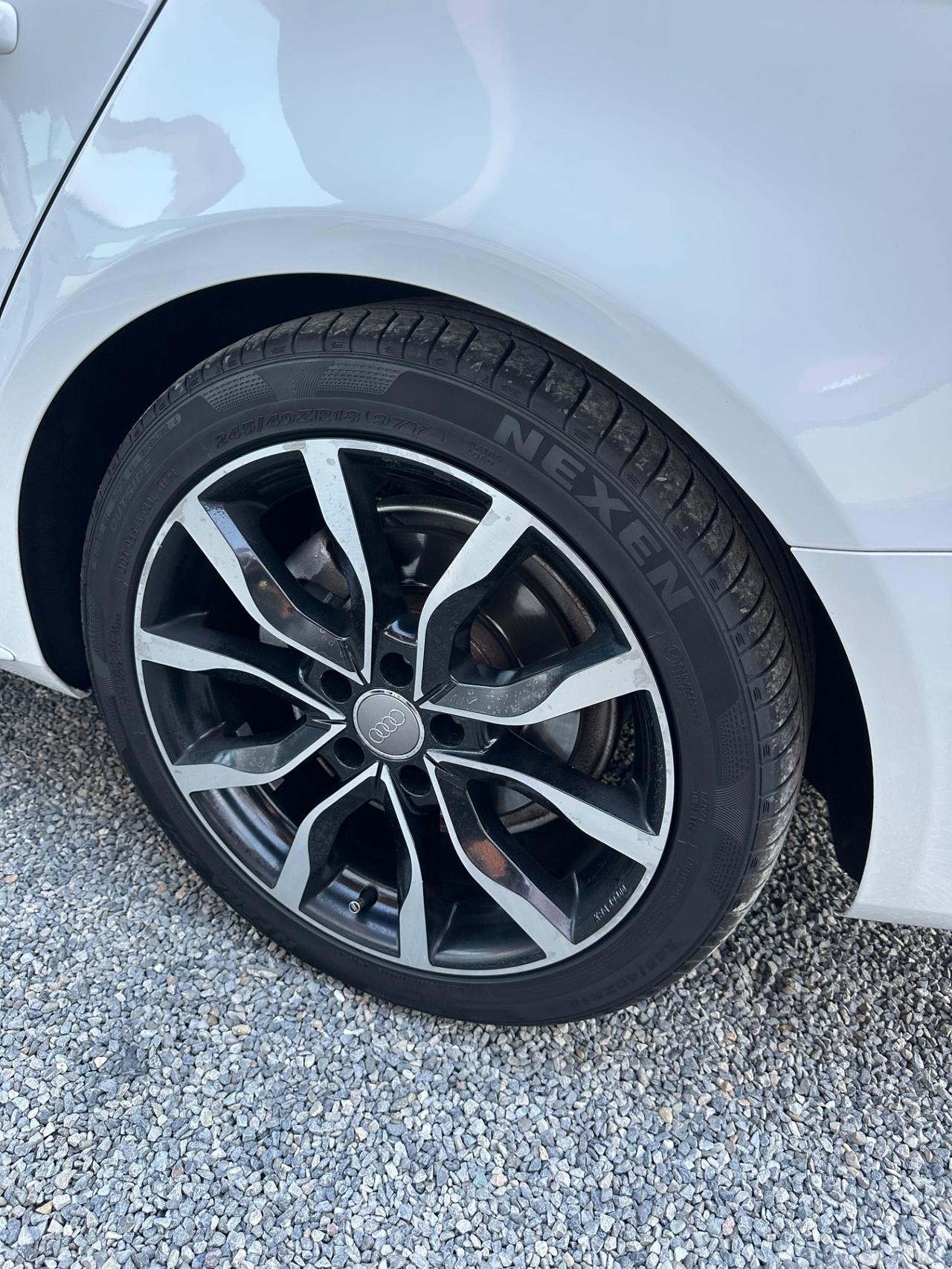 Audi A4 2.0 TDI 143CV F.AP. SLINE