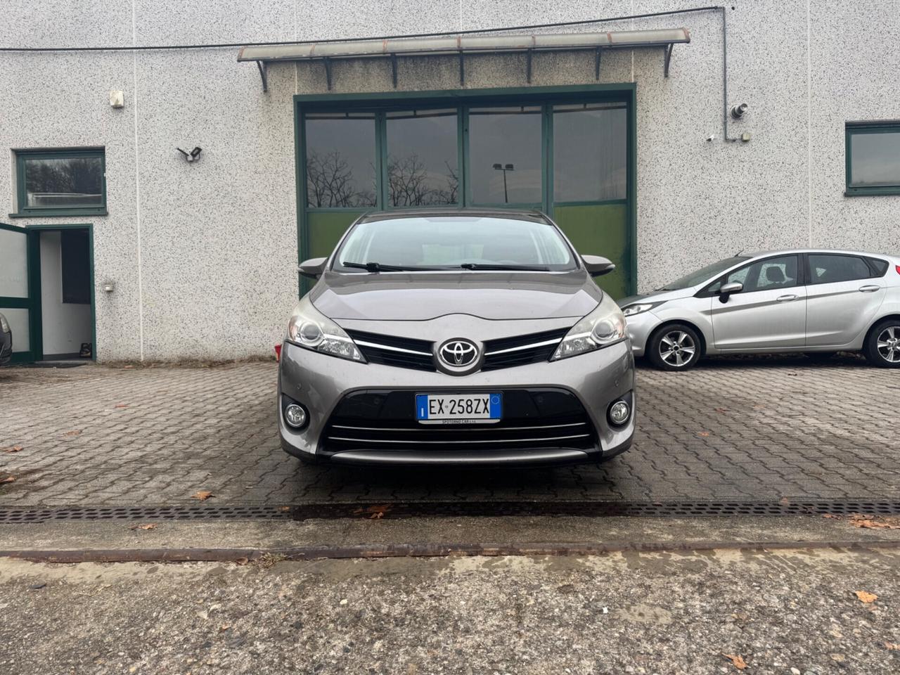 Toyota Verso 1.6 D-4D Style