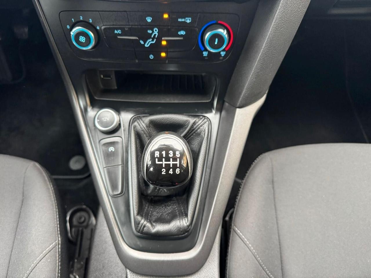 FORD FOCUS 1.5 TDCi 95cv TITANIUM NEOPAT