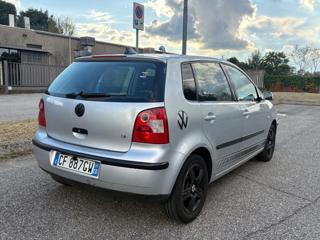 Volkswagen Polo 1.4 16V 75CV 5p. NEOPATENTATI