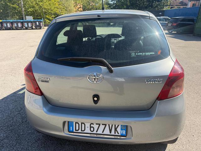TOYOTA Yaris 108,985km 1.3 5p Sol senza nessun lavoro da fare