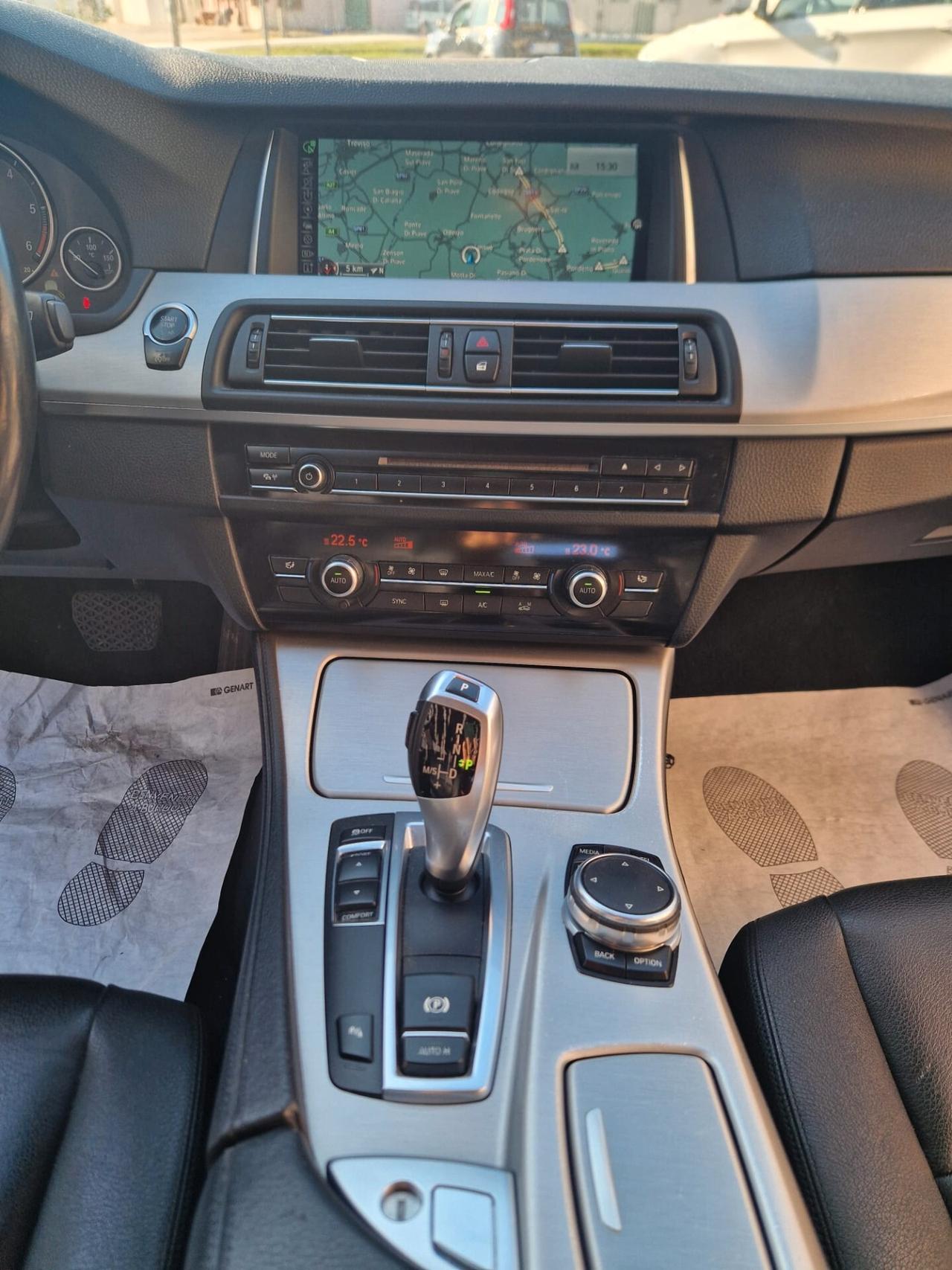 Bmw 530 530d 249CV berlina Luxury
