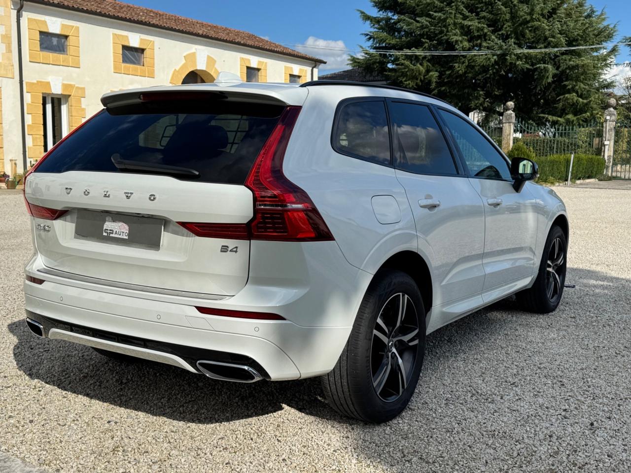 Volvo XC 60 XC60 B4 Geartronic R-design