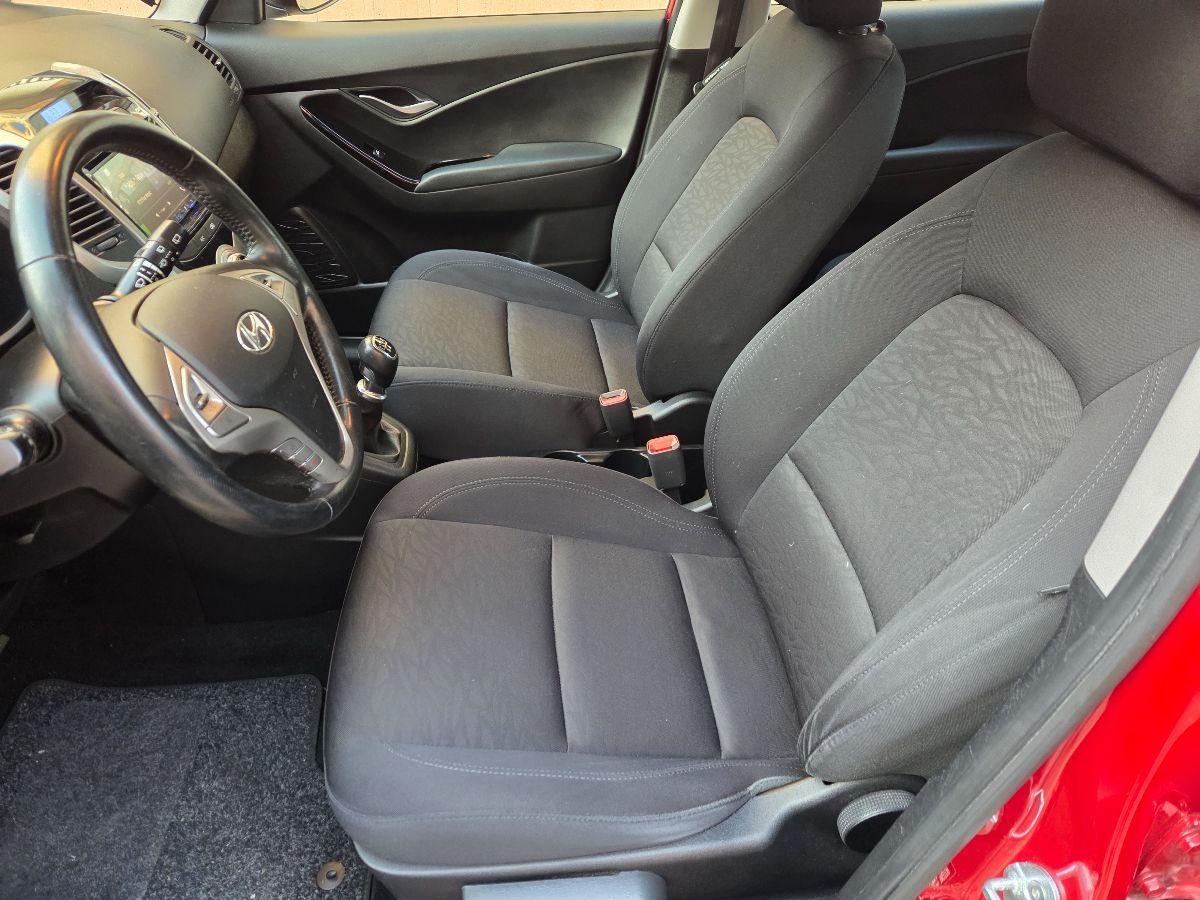 HYUNDAI - iX20 - 1.4 90 CV Econext APP MODE