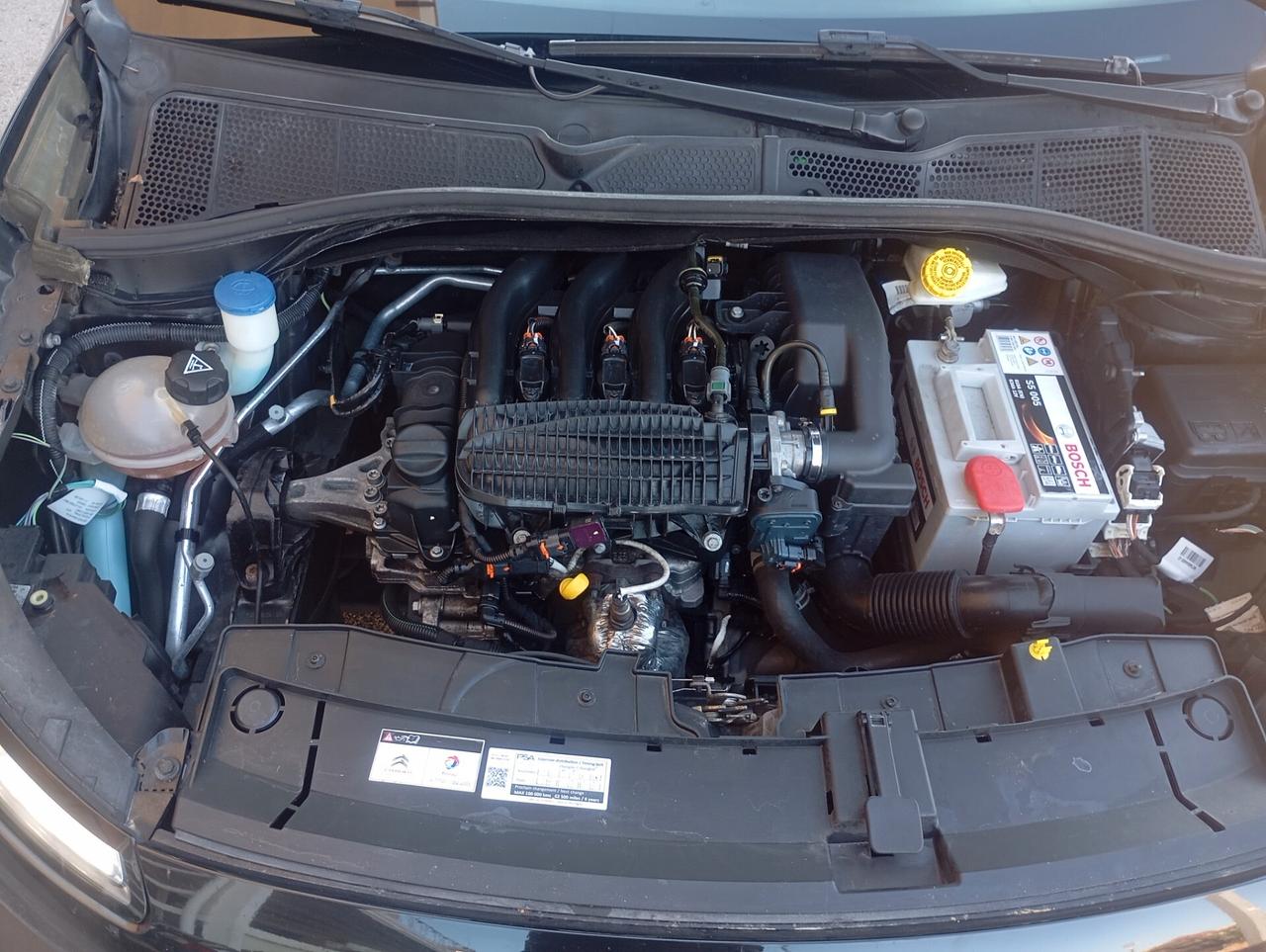 Citroen C4 Cactus PureTech 82 Shine full optional