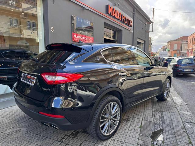 MASERATI Levante V6 Diesel 275 CV AWD Gransport